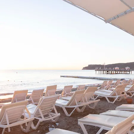 Armas Gul Hotel 4*