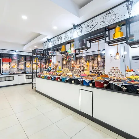 阿马斯谷尔海滩酒店 酒店 4*