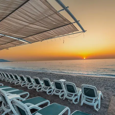 فندق أرماس جول بيتش 4*